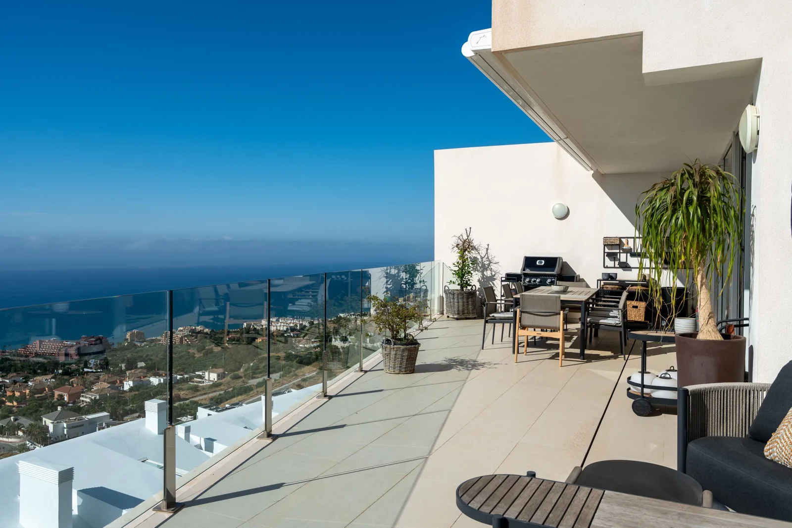 Stupa Hills, Corner Penthouse Duplex with Panoramic Sea Views, Benalmadena